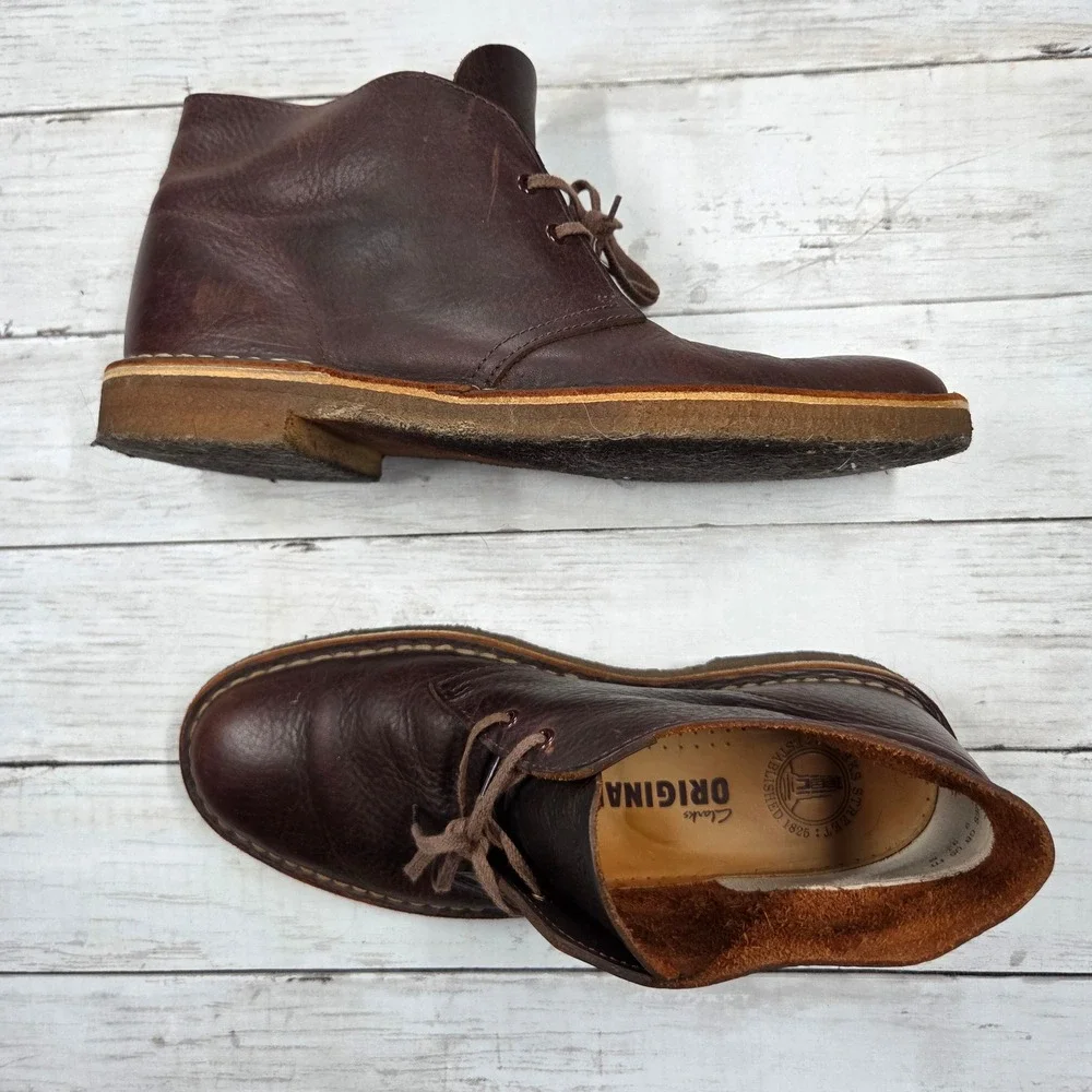 Clarks‎ Desert Boots Mens 9.5M Brown Leather Originals Chukka Crepe Sole 62905